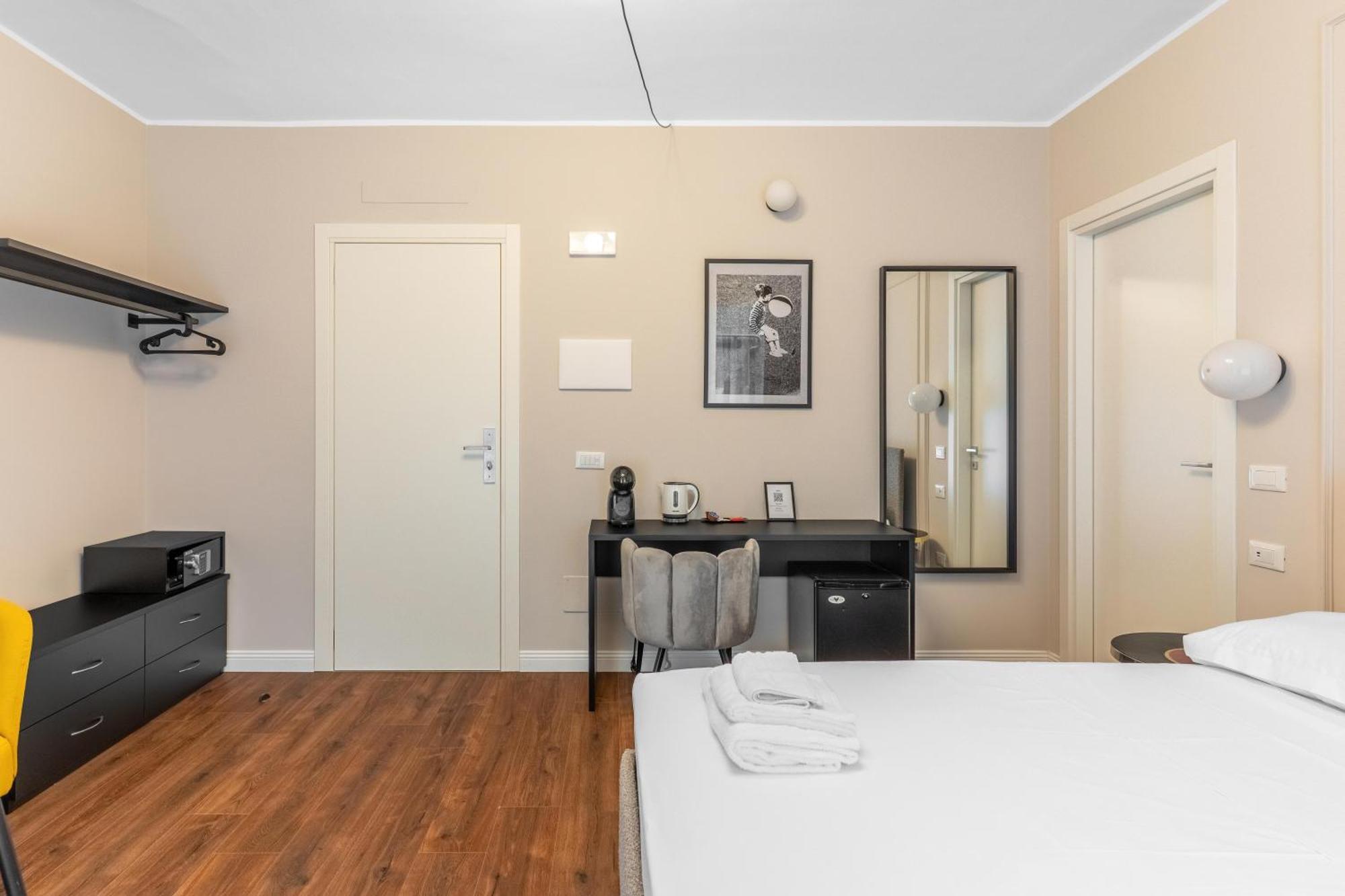 מילאנו Torriani Suites Foresteria Lombarda מראה חיצוני תמונה
